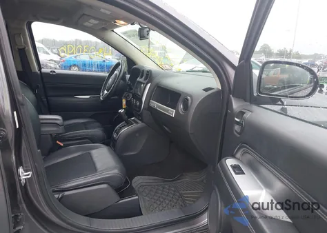 2017 Jeep Compass Latitude 4X4 from USA, damaged, VIN 1C4NJDEB4HD176557